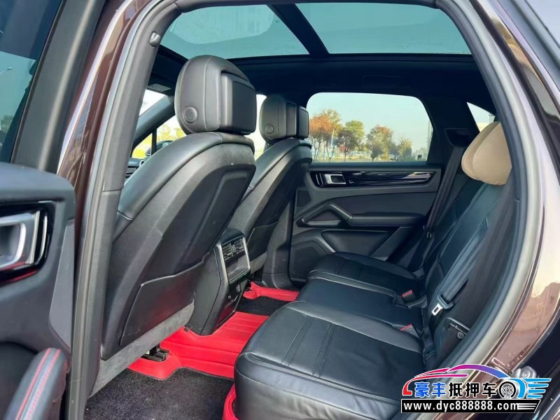 18年保时捷卡宴轿车抵押车出售