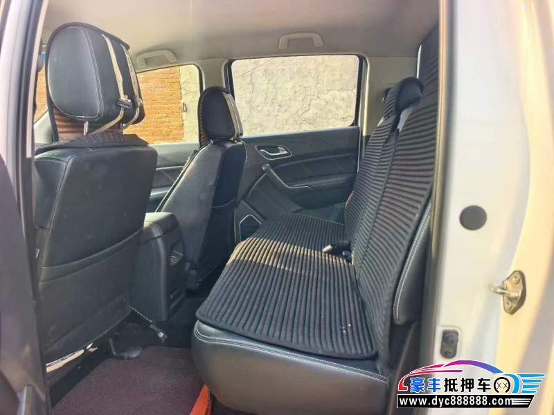 20年江铃域虎轿车抵押车出售