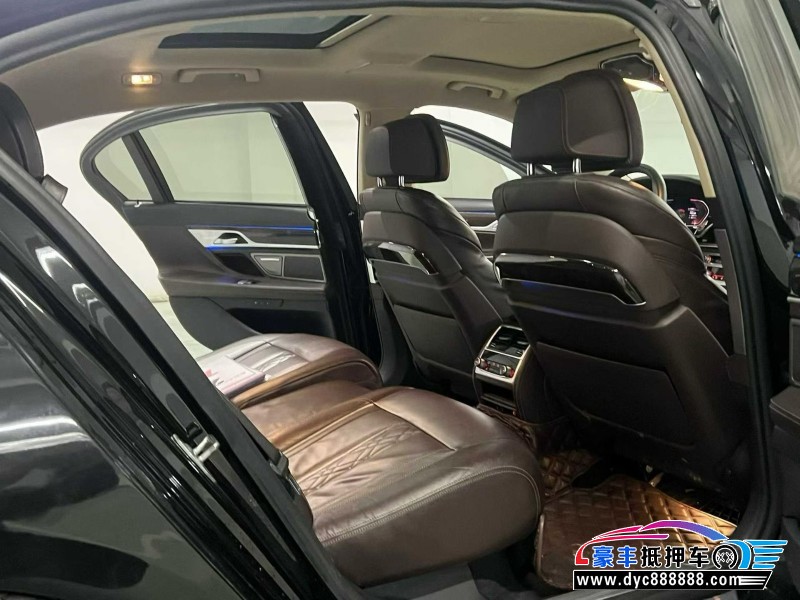 20年宝马7系轿车抵押车出售