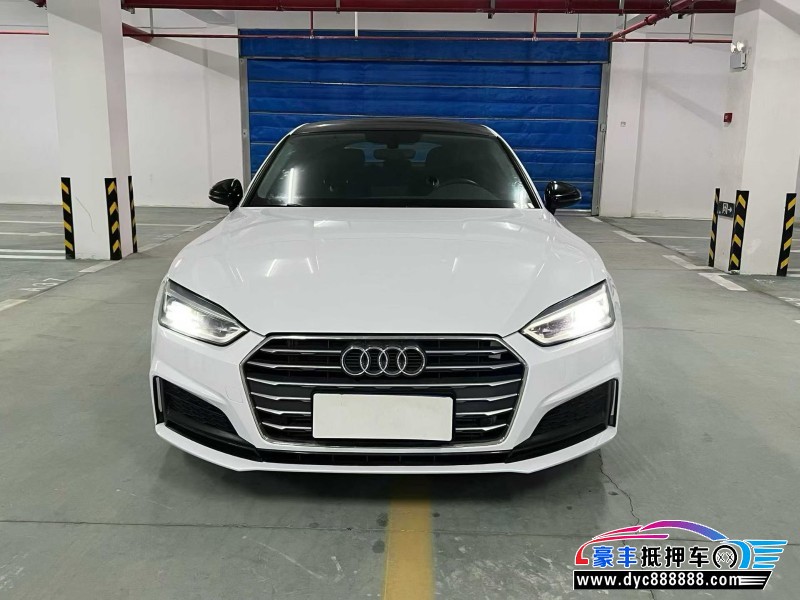 20年奥迪A5轿车抵押车出售
