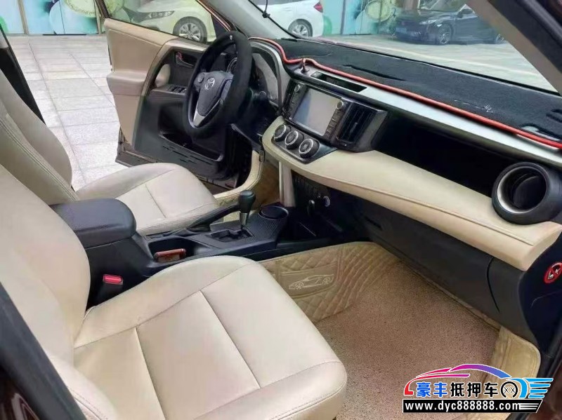 16年丰田RAV4轿车抵押车出售