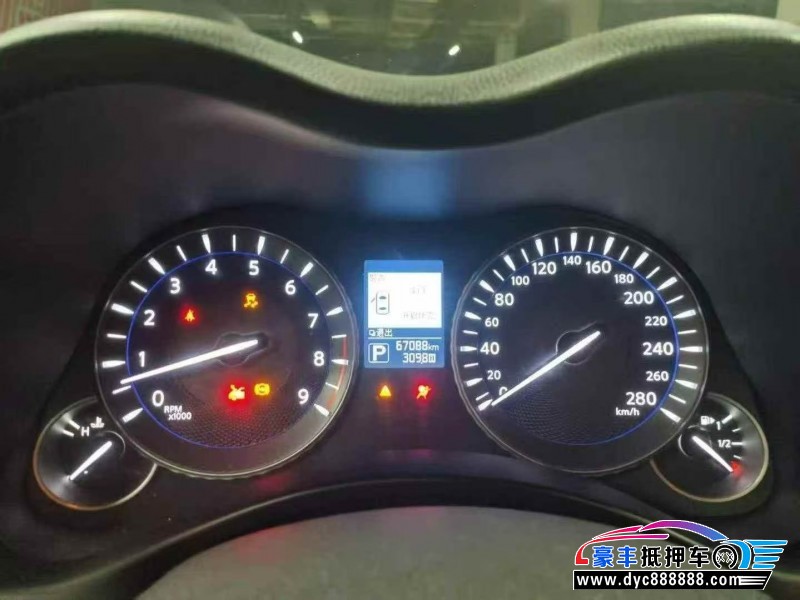 17年英菲尼迪Q70轿车抵押车出售