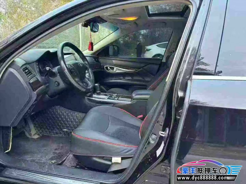 15年英菲尼迪Q70轿车抵押车出售