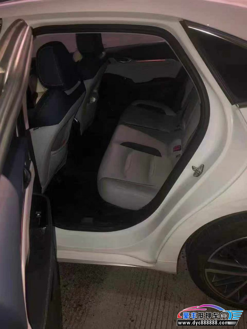 22年吉利星瑞轿车抵押车出售