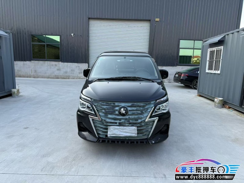 23年东风风行菱智轿车