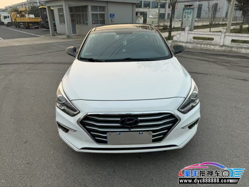 19年现代名图轿车抵押车出售