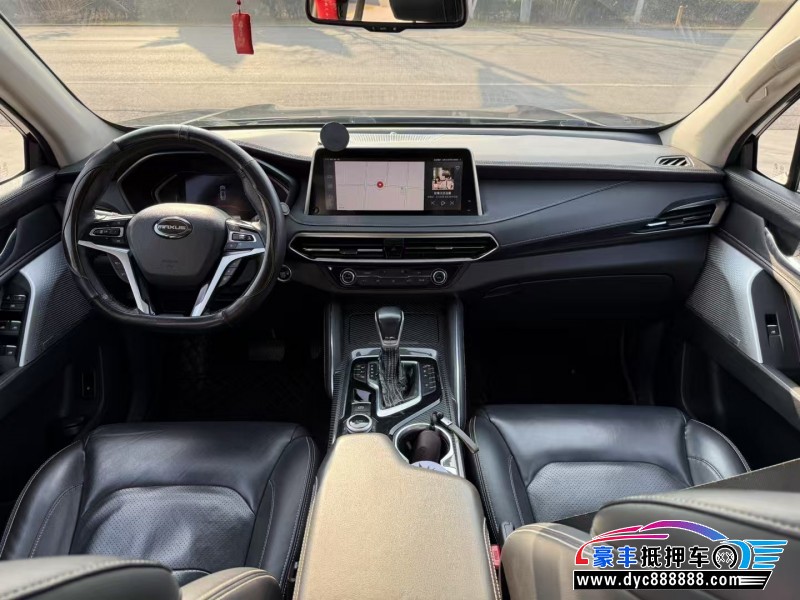 18年上汽大通D90轿车抵押车出售