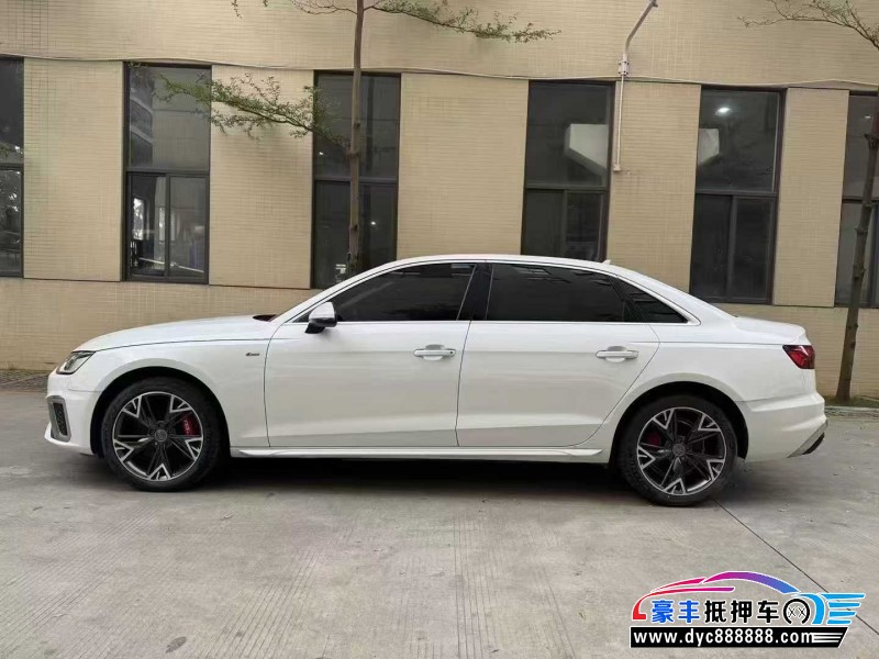 22年奥迪A4L轿车抵押车出售