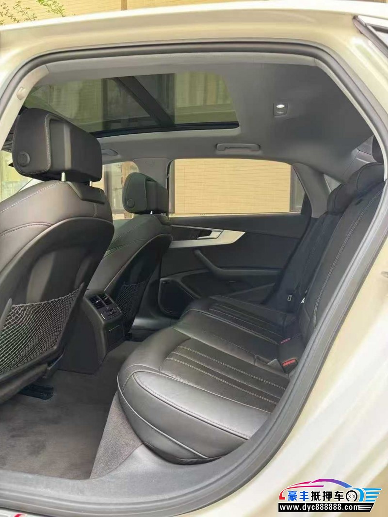 22年奥迪A4L轿车抵押车出售