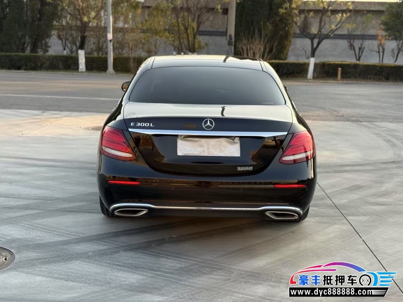 19年奔驰E轿车抵押车出售