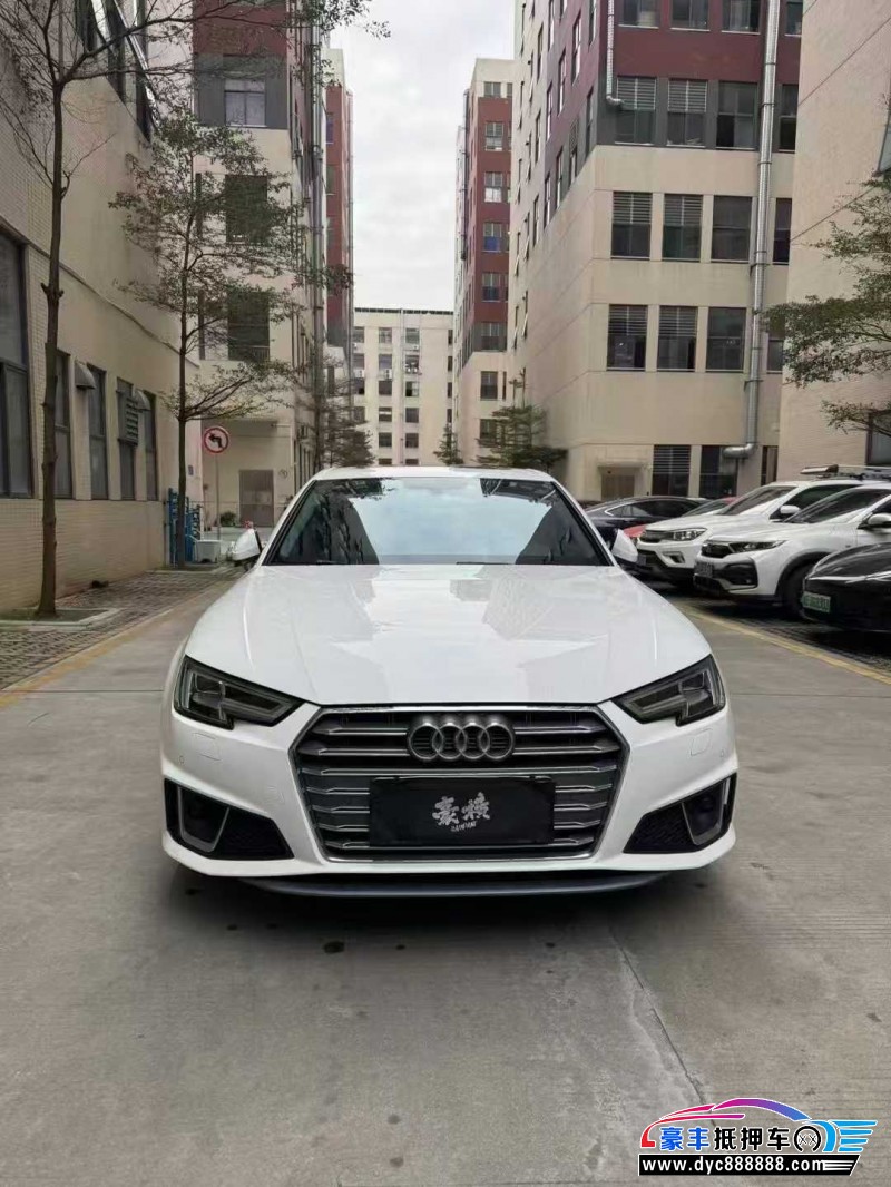 18年奥迪A4L轿车抵押车出售