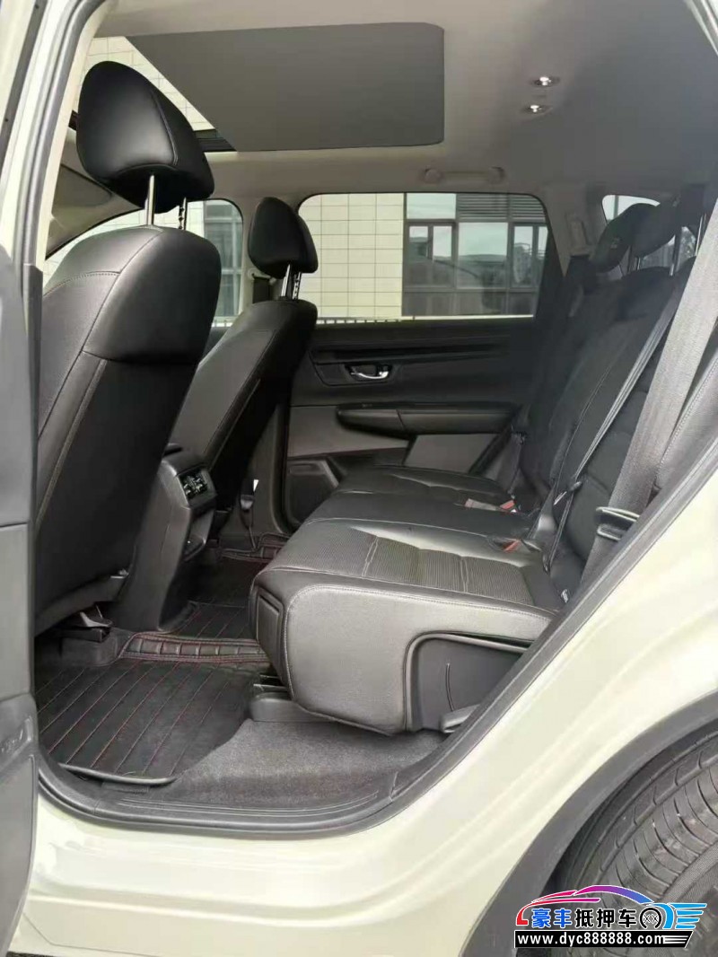 25年本田CR-V轿车抵押车出售