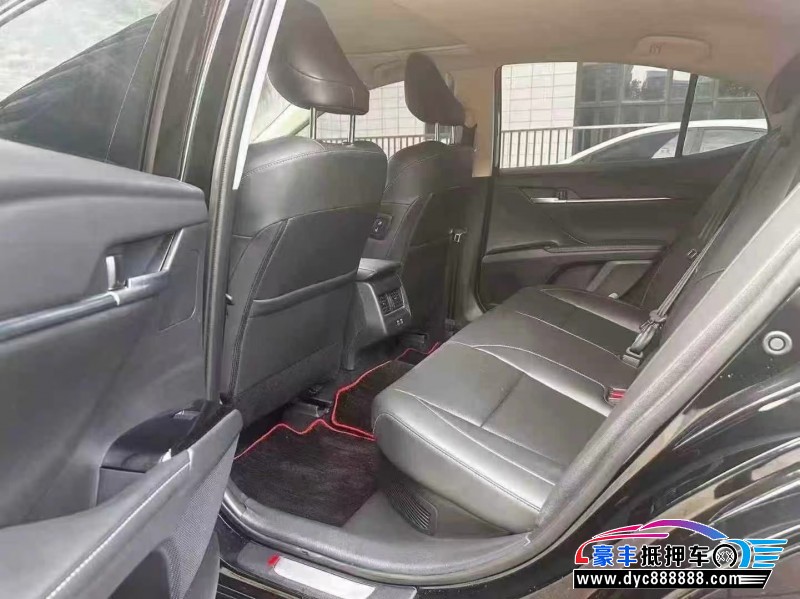 25年丰田凯美瑞轿车抵押车出售