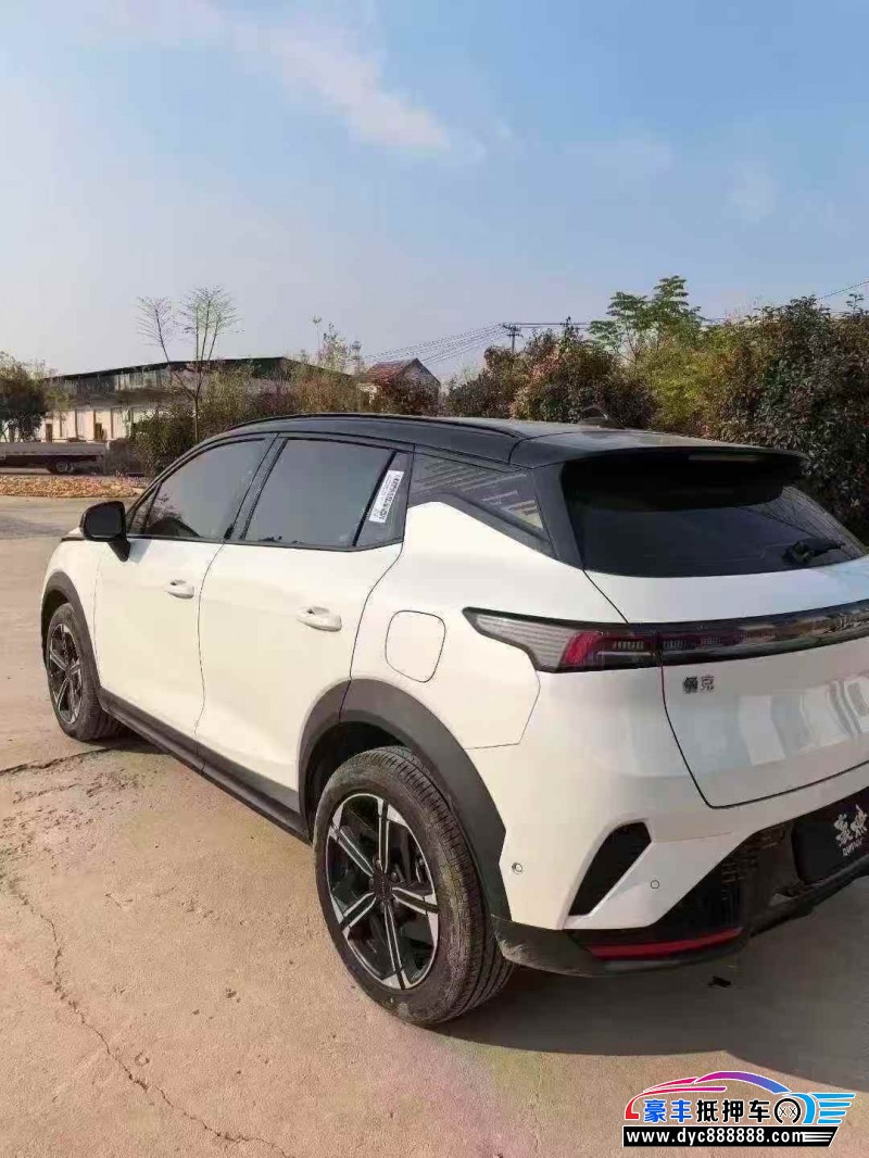 25年领克06SUV抵押车出售