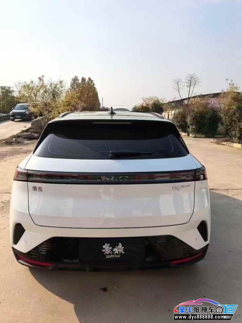 25年领克06SUV抵押车出售