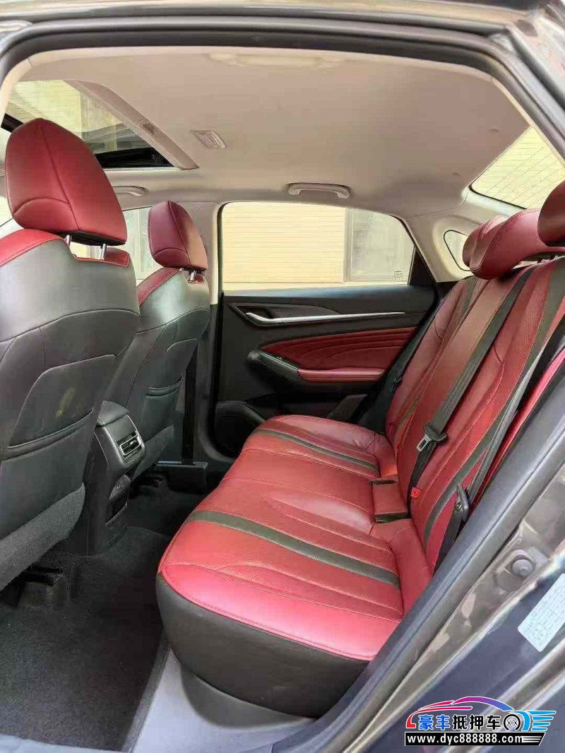 21年长安逸动轿车抵押车出售