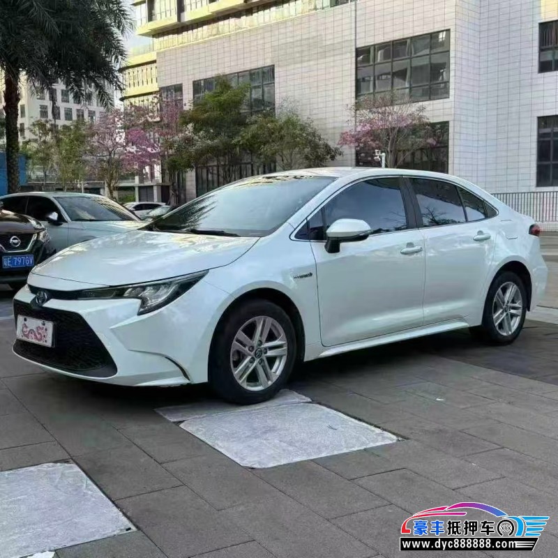 20年丰田雷凌轿车抵押车出售