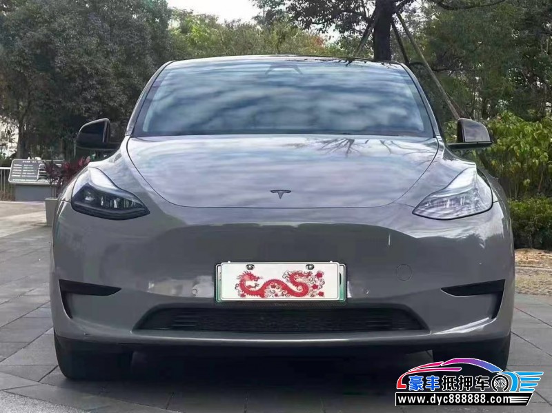 抵押车出售23年特斯拉Model Y轿车
