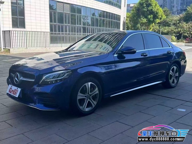 19年奔驰C轿车抵押车出售