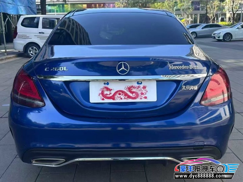 19年奔驰C轿车抵押车出售