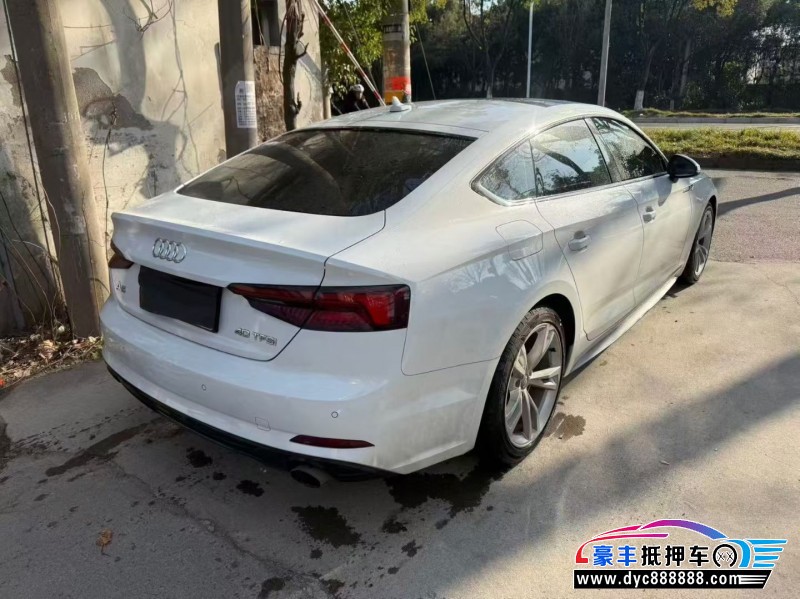 20年奥迪A5轿车抵押车出售