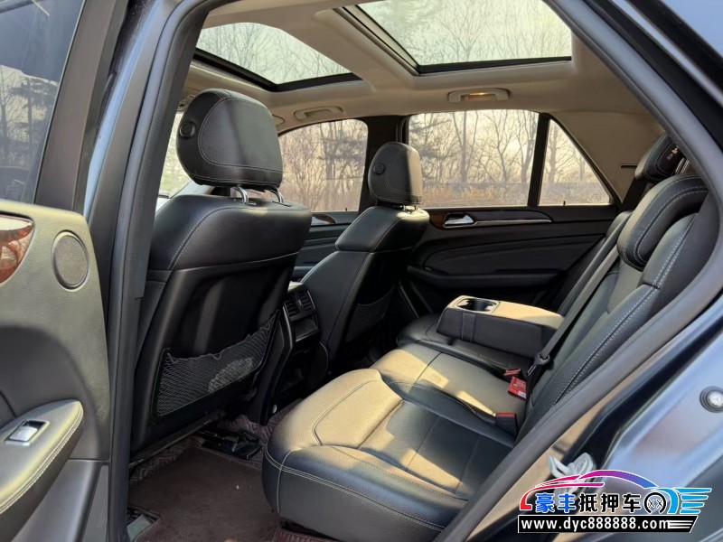 14年奔驰ML轿车抵押车出售