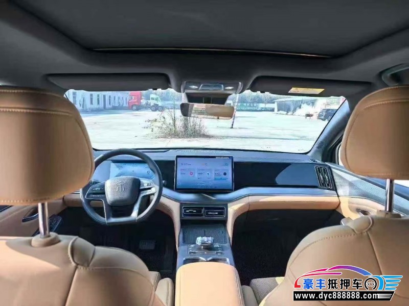 25年比亚迪宋轿车抵押车出售