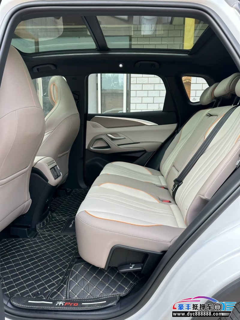 24年比亚迪宋轿车抵押车出售