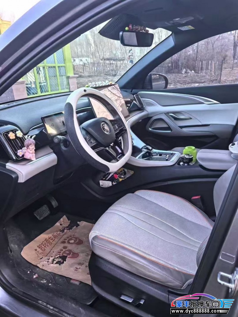 24年比亚迪宋轿车抵押车出售