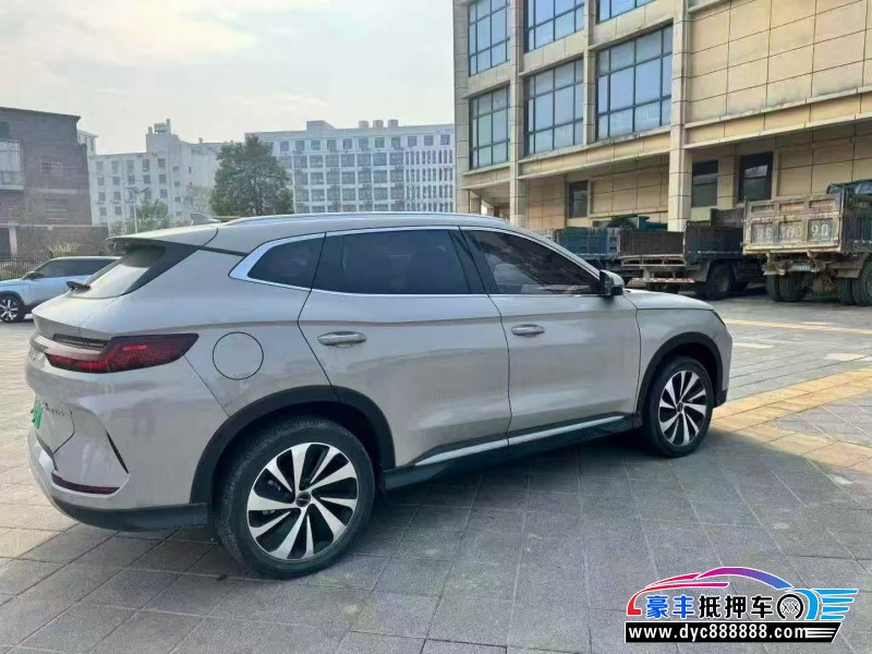 24年比亚迪宋轿车抵押车出售