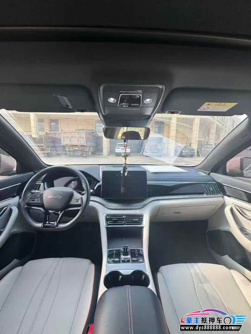 24年比亚迪宋轿车抵押车出售