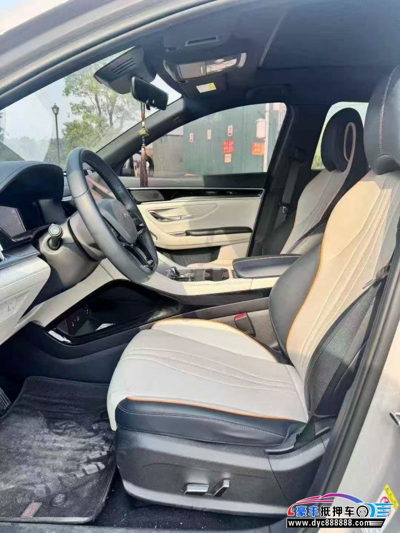 24年比亚迪宋轿车抵押车出售