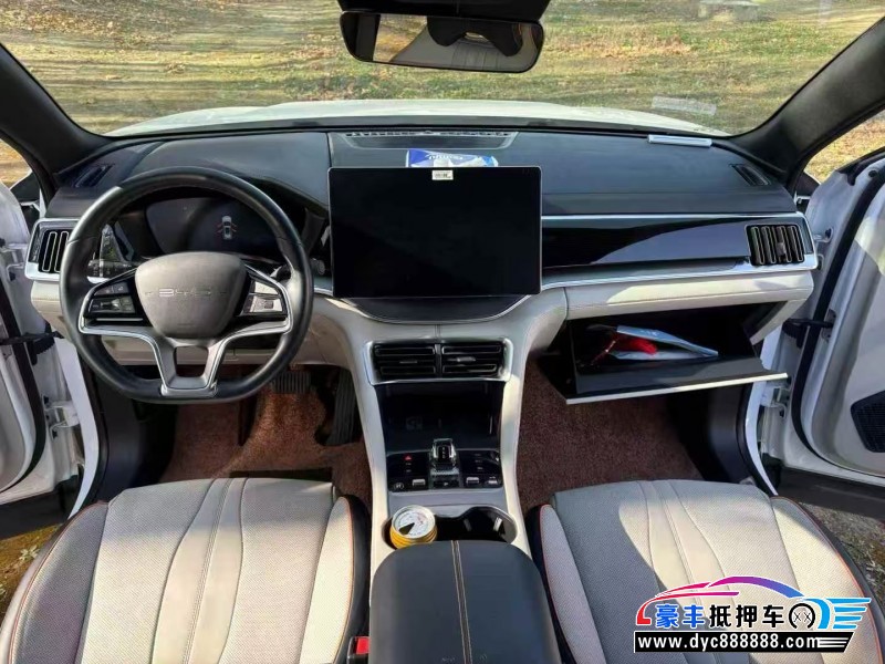 23年比亚迪宋轿车抵押车出售