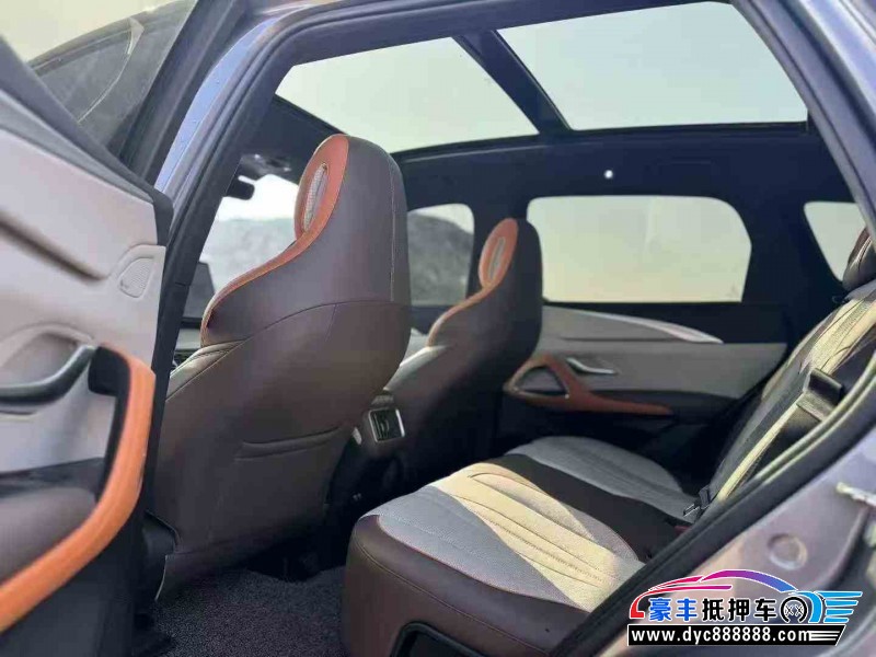 23年比亚迪宋轿车抵押车出售