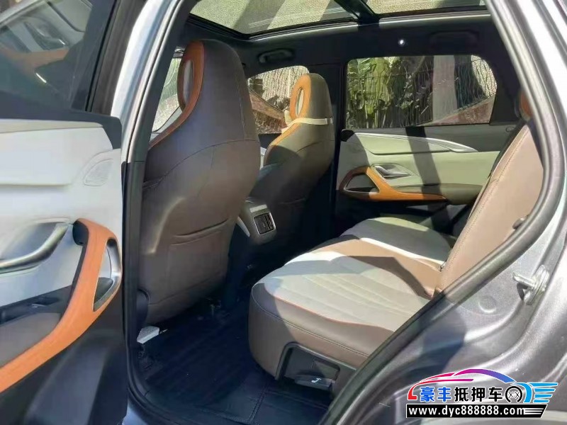 23年比亚迪宋轿车抵押车出售