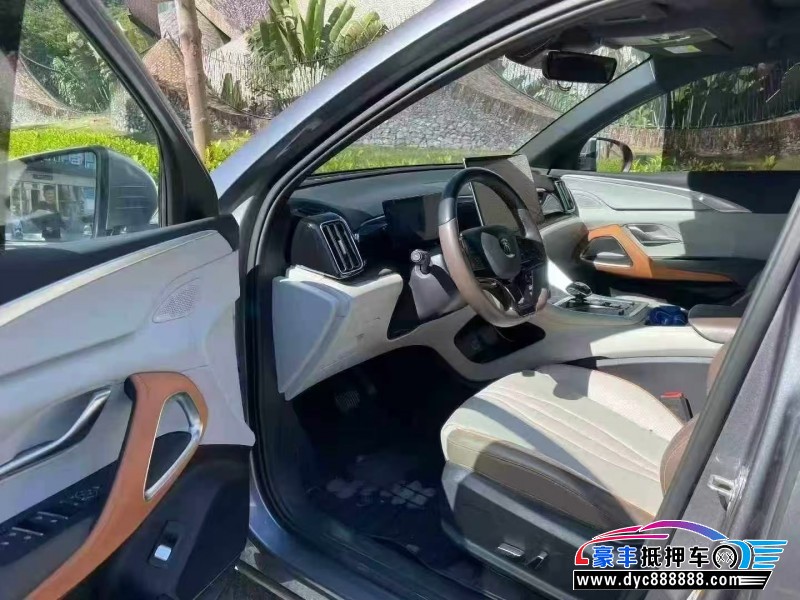 23年比亚迪宋轿车抵押车出售