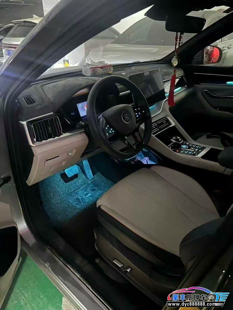 23年比亚迪宋轿车抵押车出售