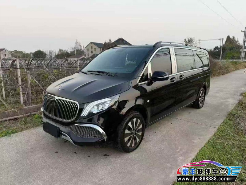 23年奔驰威霆轿车抵押车出售