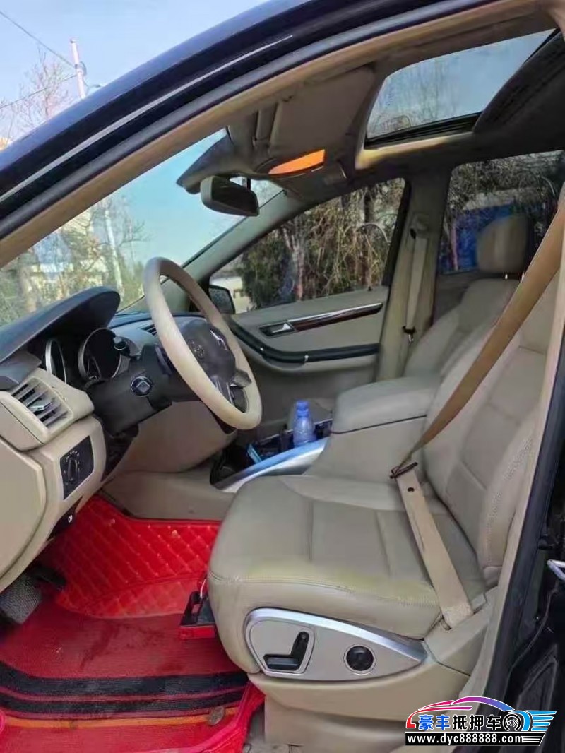 12年奔驰R轿车抵押车出售