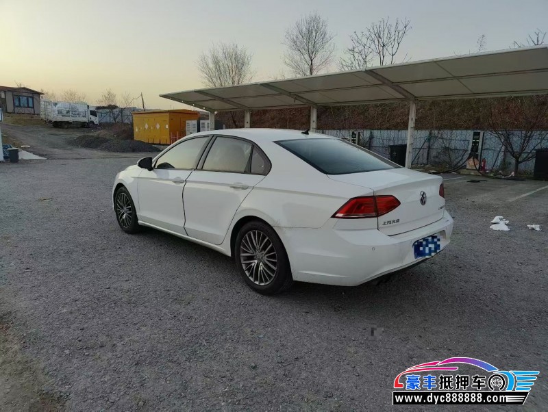 17年大众凌渡轿车抵押车出售