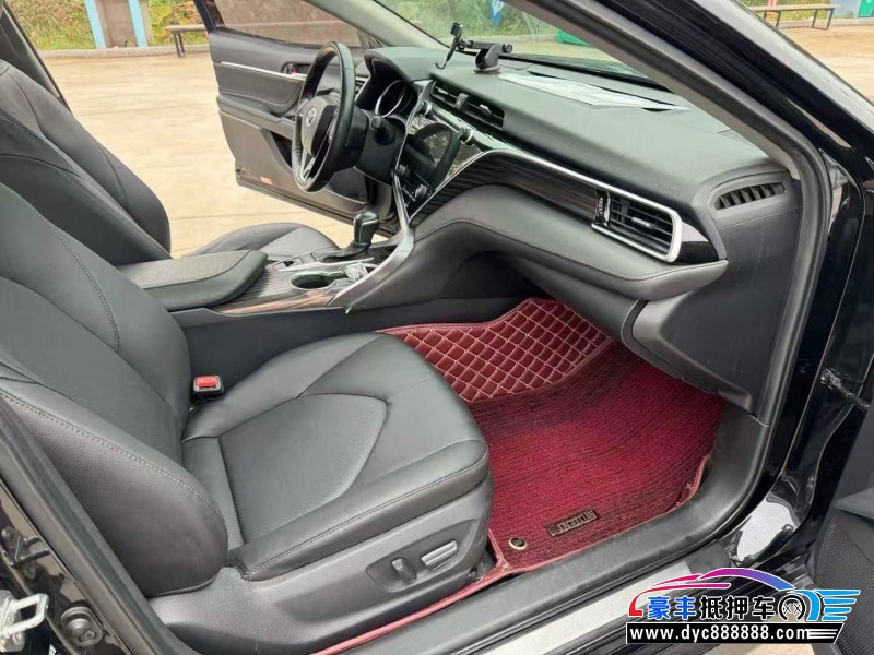 19年丰田凯美瑞轿车抵押车出售