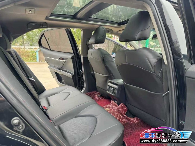 19年丰田凯美瑞轿车抵押车出售