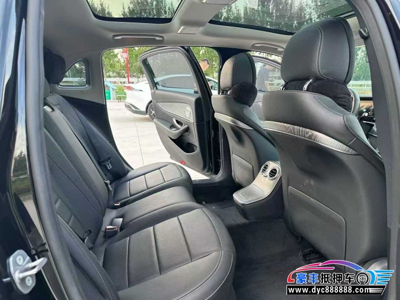 22年奔驰E轿车抵押车出售