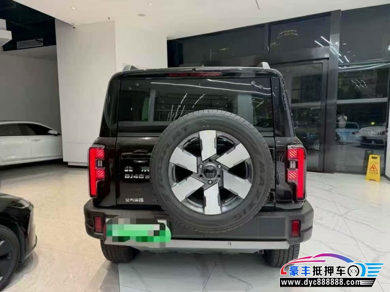 25年北京BJ40轿车抵押车出售