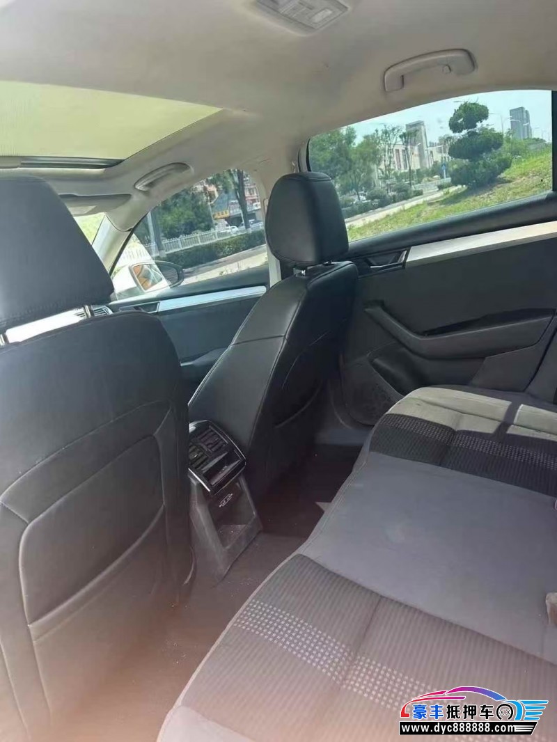 22年斯柯达速派轿车抵押车出售