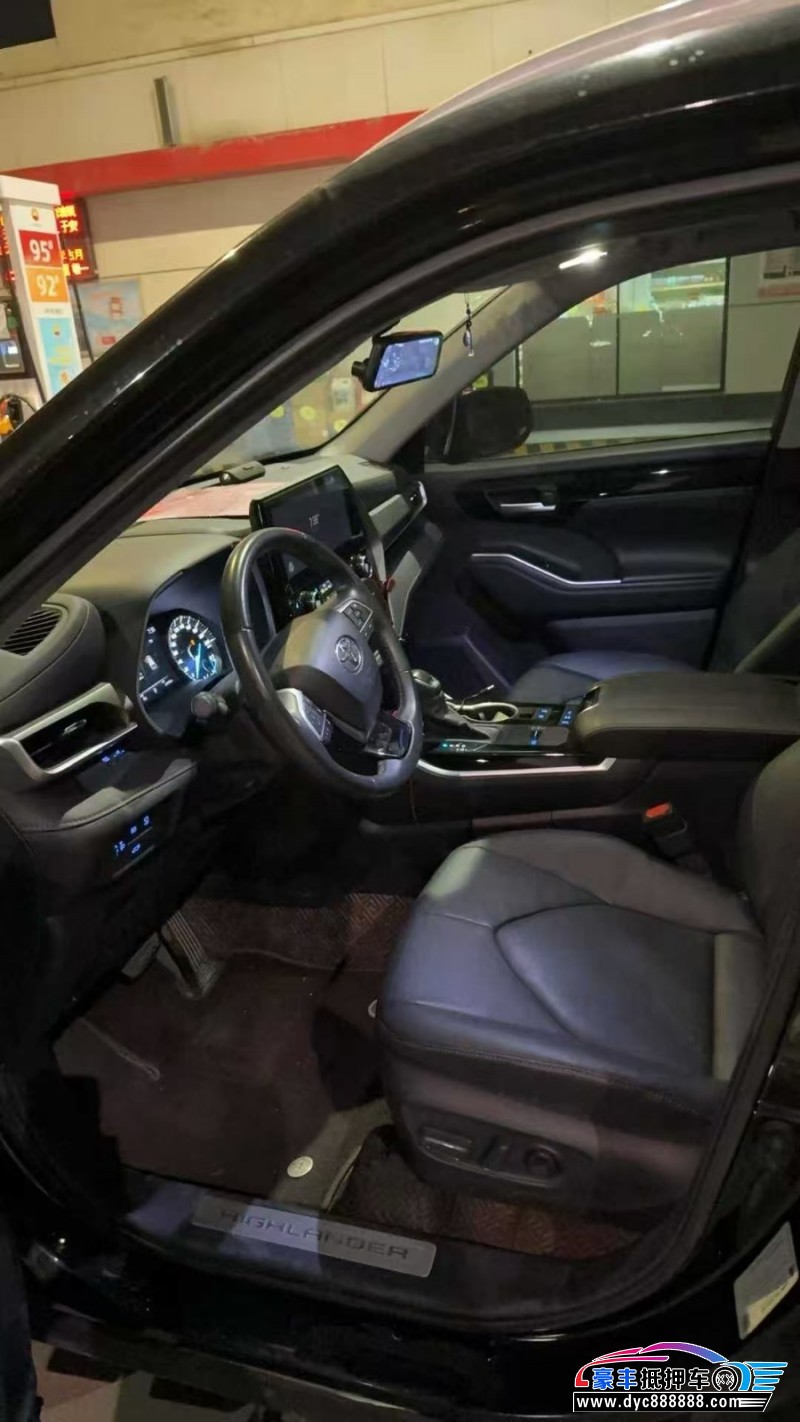 22年丰田汉兰达轿车抵押车出售