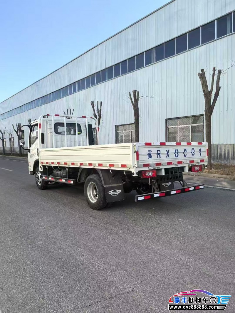 25年福田领航轿车抵押车出售