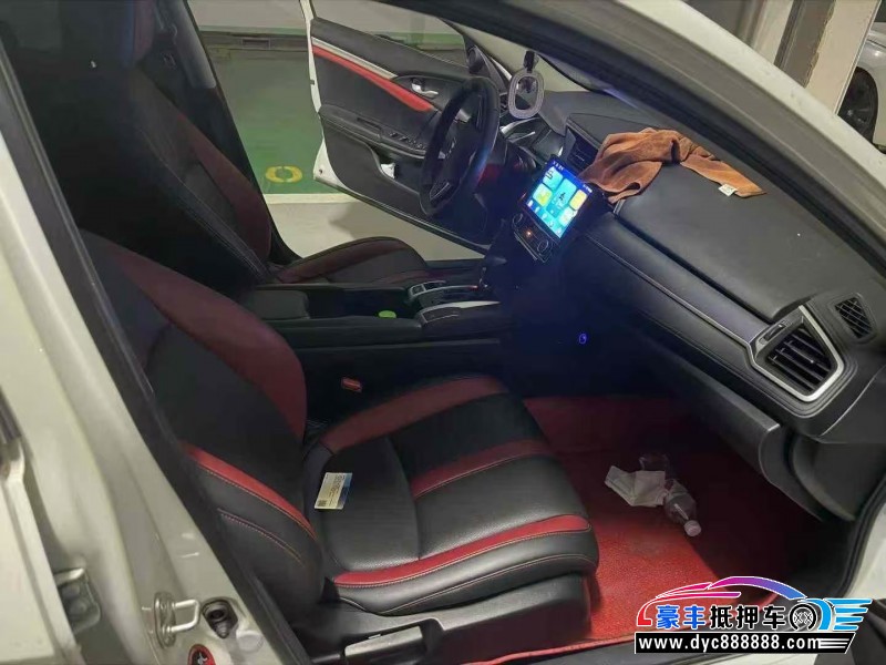 17年本田思域轿车抵押车出售