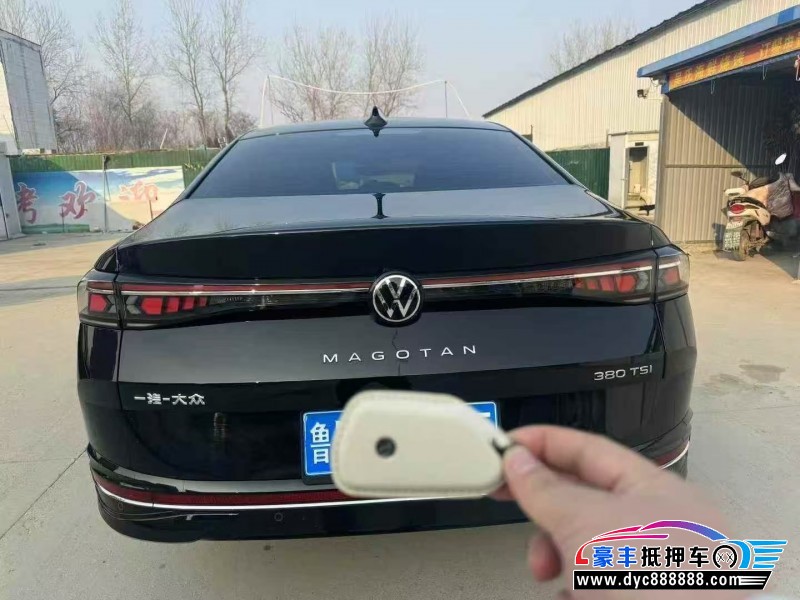 25年大众迈腾轿车抵押车出售