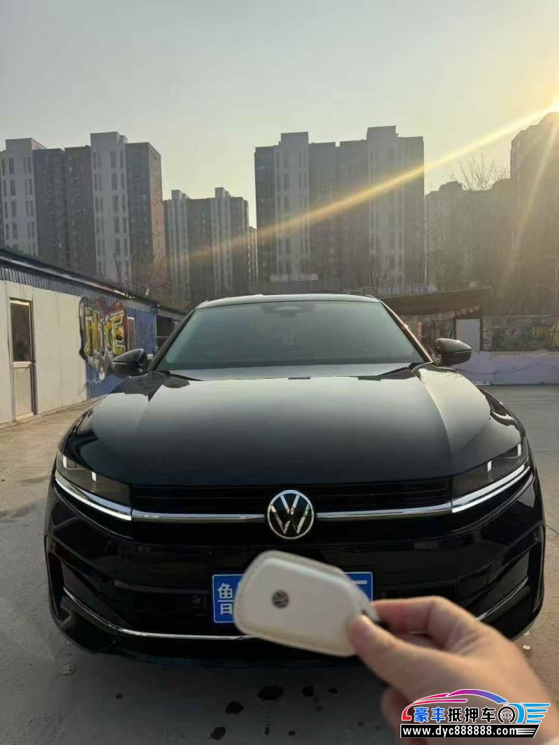 25年大众迈腾轿车抵押车出售